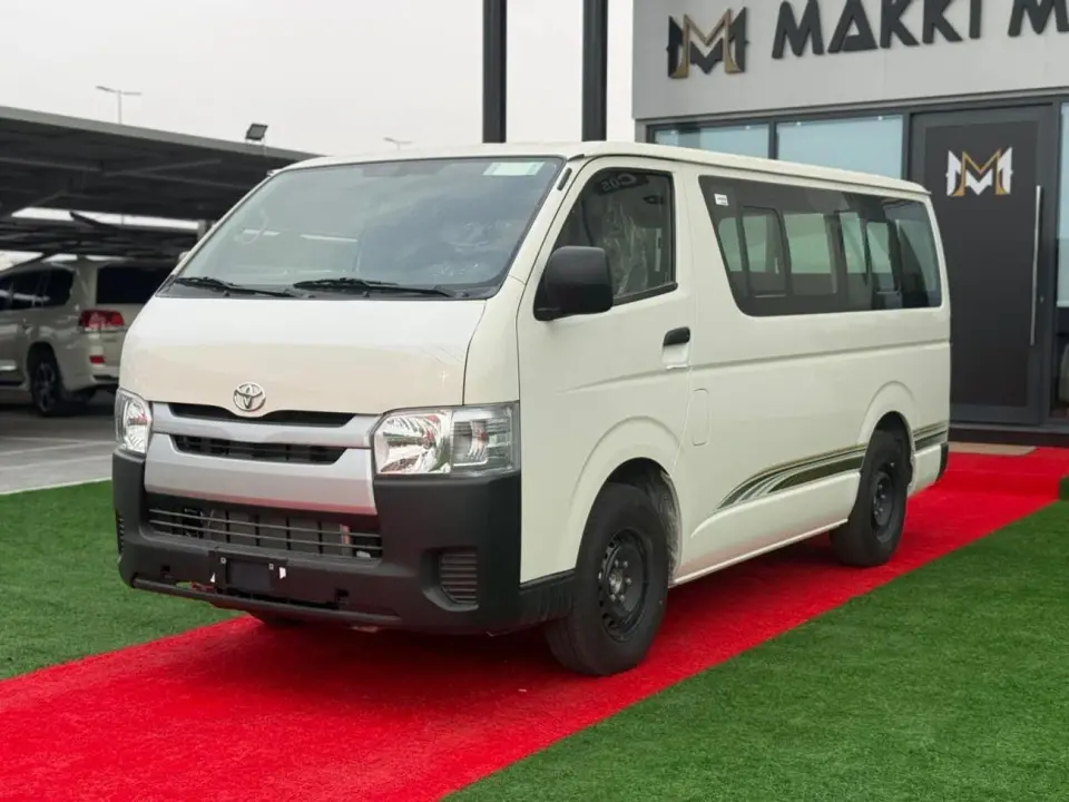 Toyota Hiace DLS - STANDARD ROOF 2025