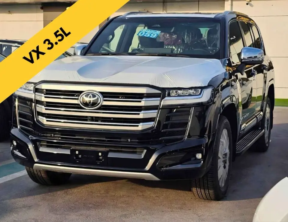 Toyota Land Cruiser VX 2025