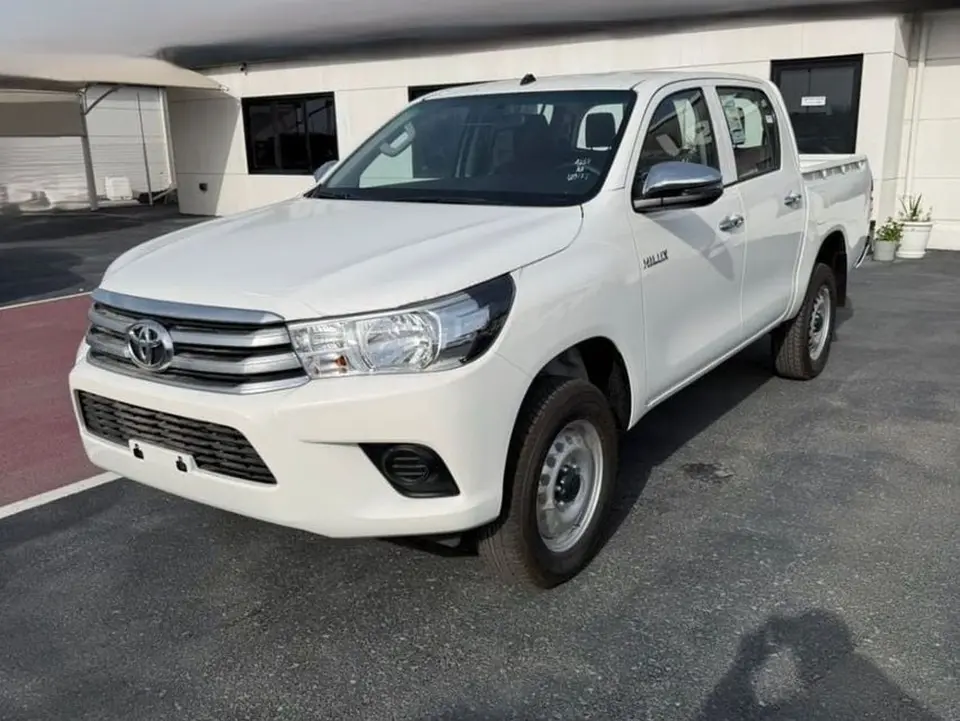 Toyota Hilux DLX 2026