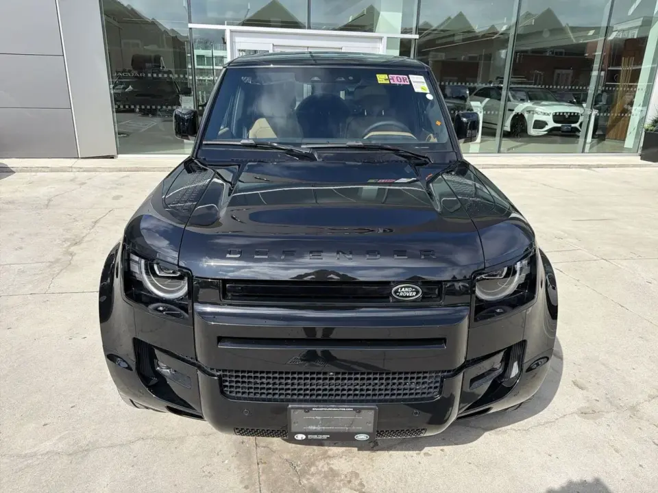 Land Rover Defender 2026