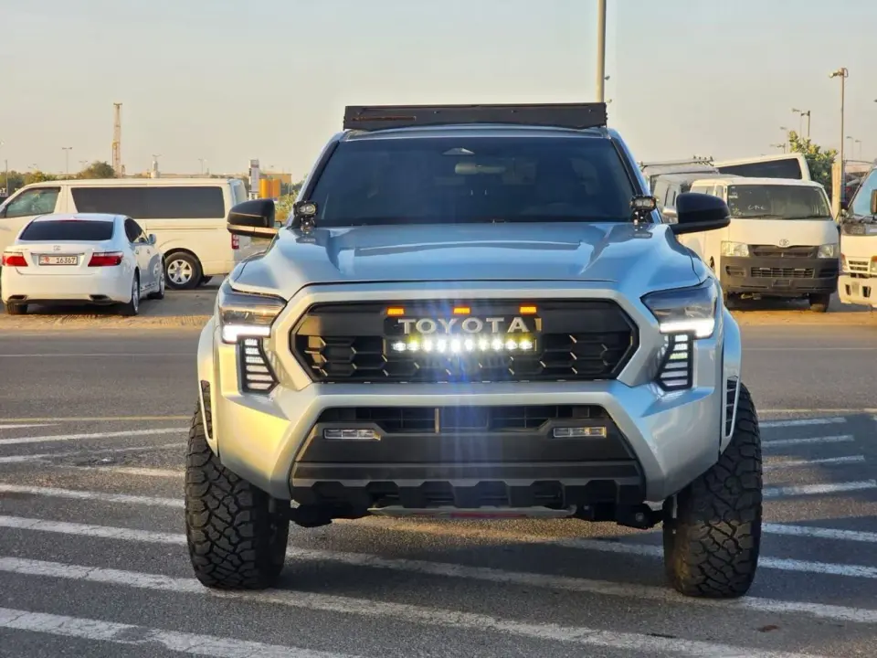 Toyota Tacoma SR5 2024