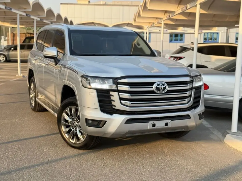 Toyota Land Cruiser GXR 2022