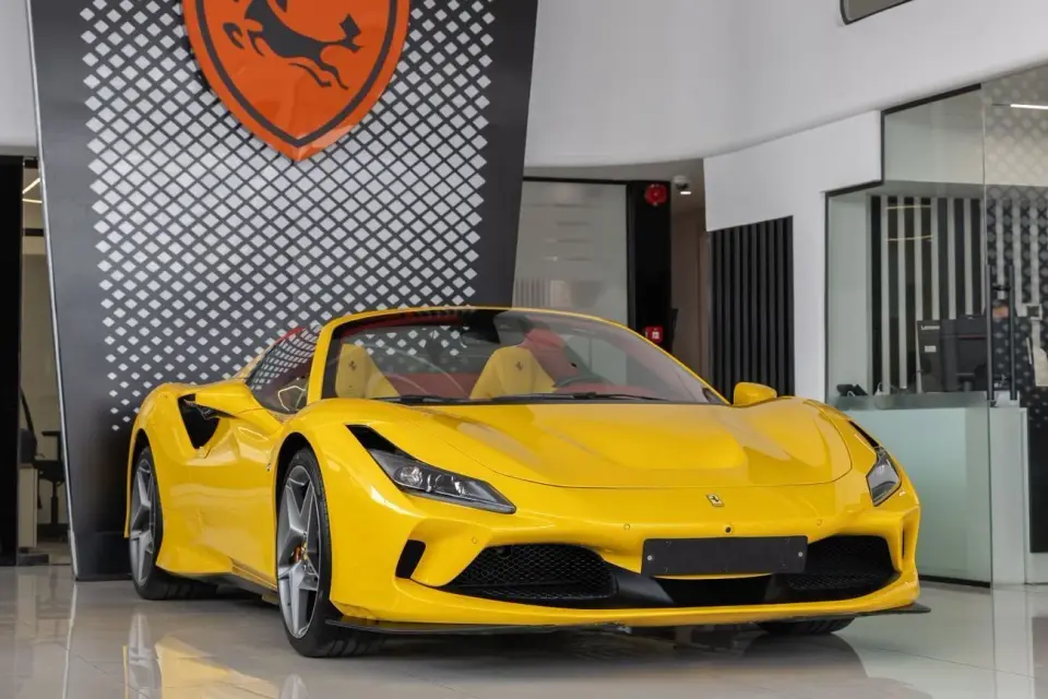 Ferrari F8 Spider STANDARD 2022