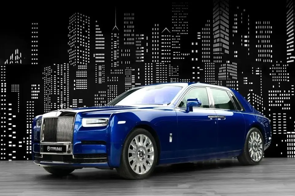 Rolls-Royce Phantom STANDARD 2019
