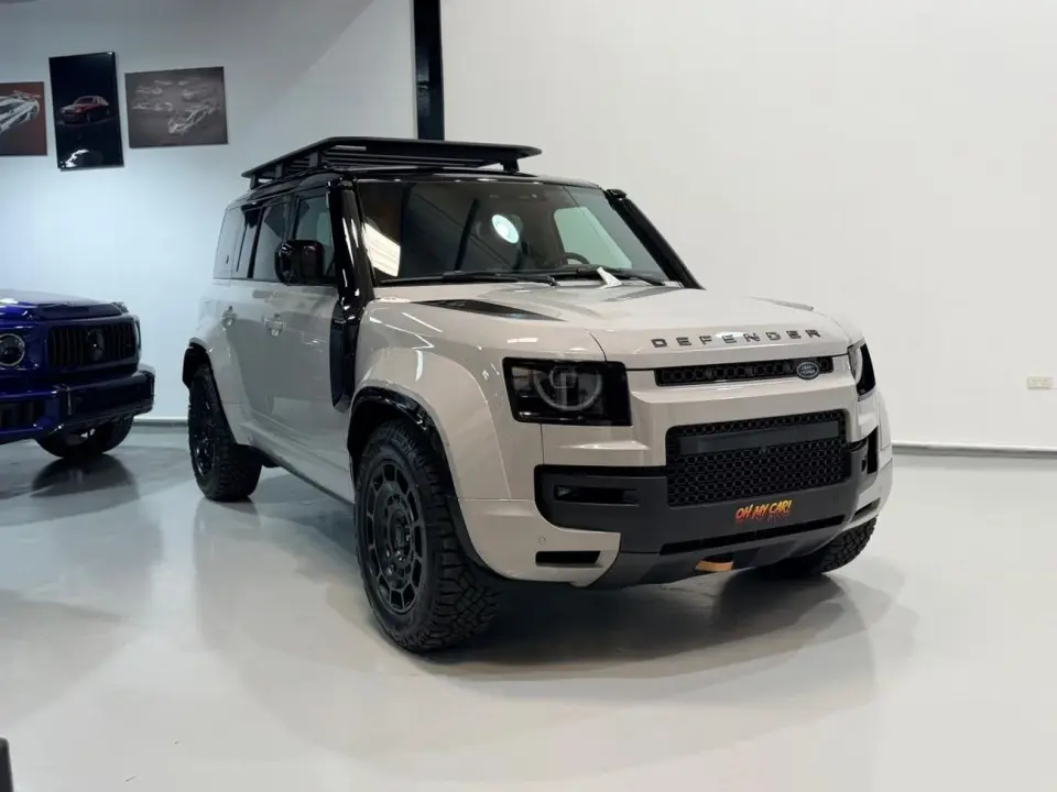 Land Rover Defender 2026