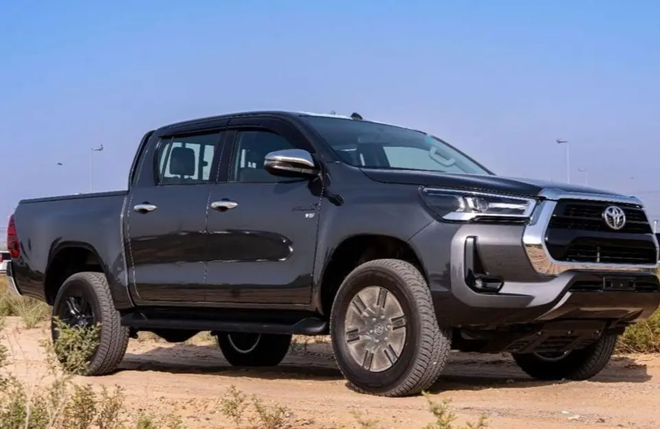 Toyota Hilux SR5 2026