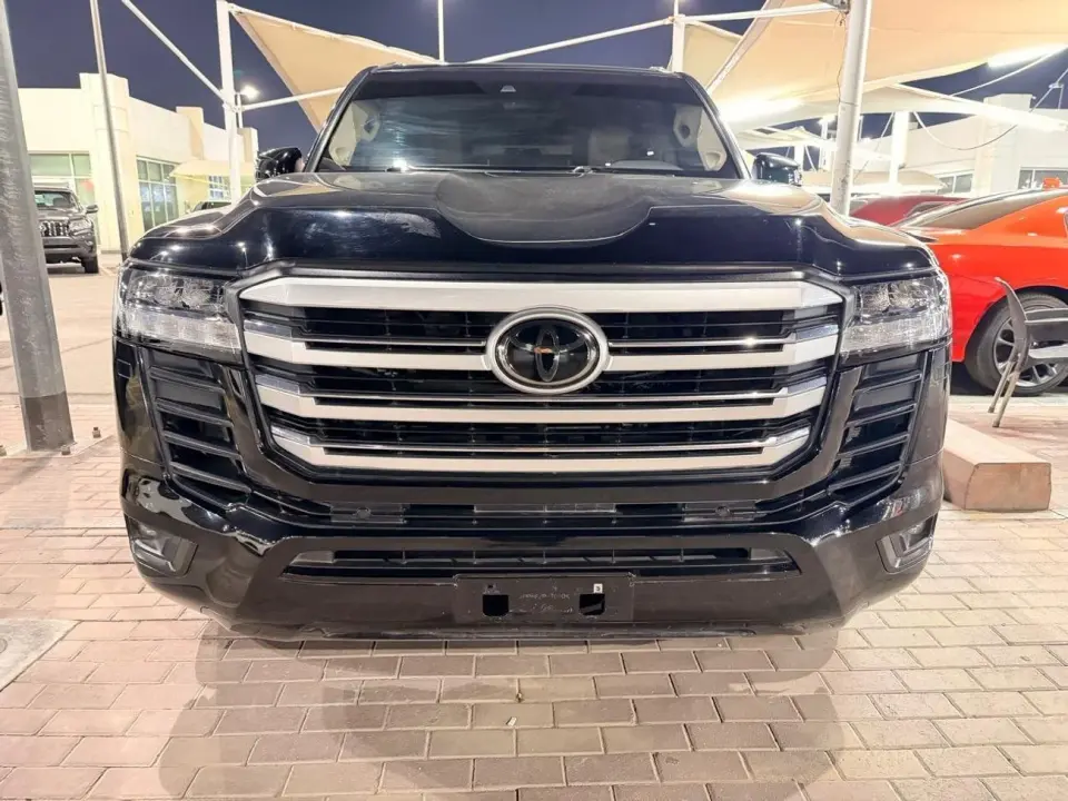 Toyota Land Cruiser GXR 2022