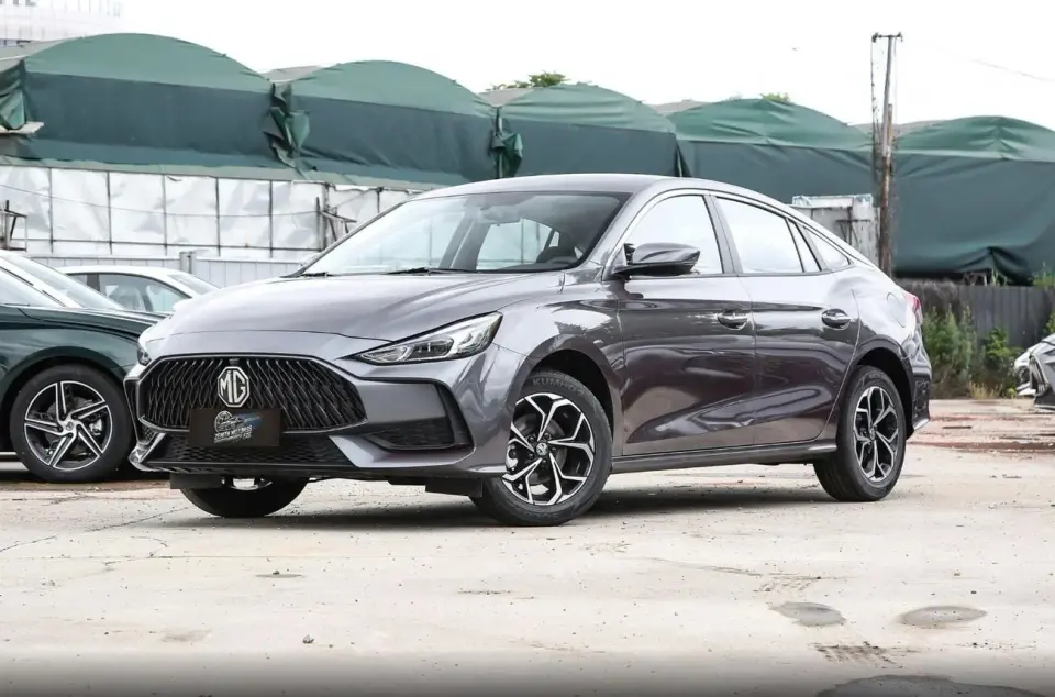MG 5 STANDARD 2025