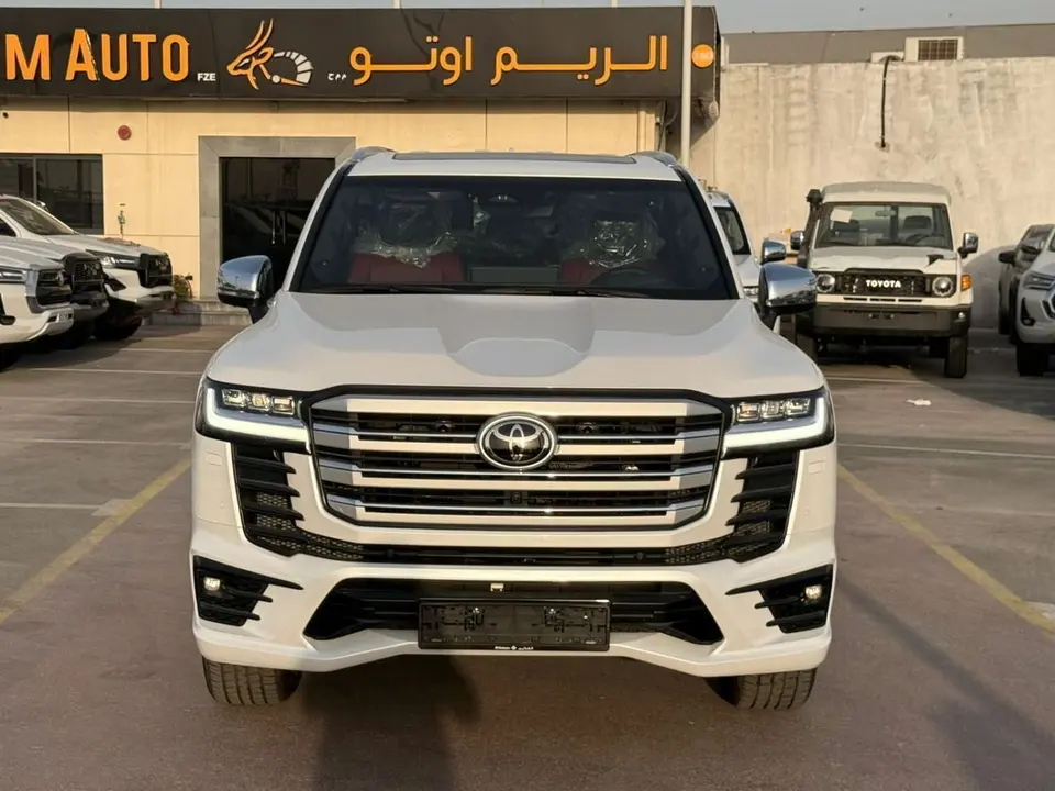 Toyota Land Cruiser VXR 2026