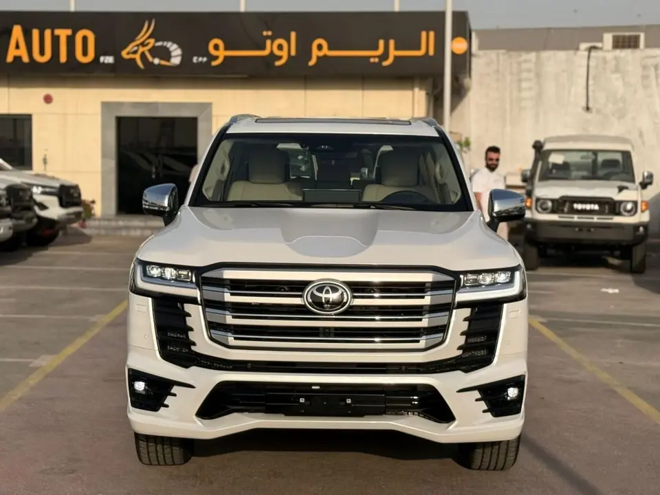 Toyota Land Cruiser VXR 2026