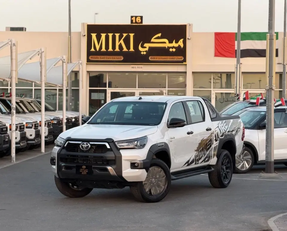 Toyota Hilux ADVENTURE 2026