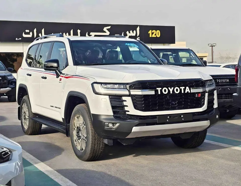 Toyota Land Cruiser GR SPORT 2025