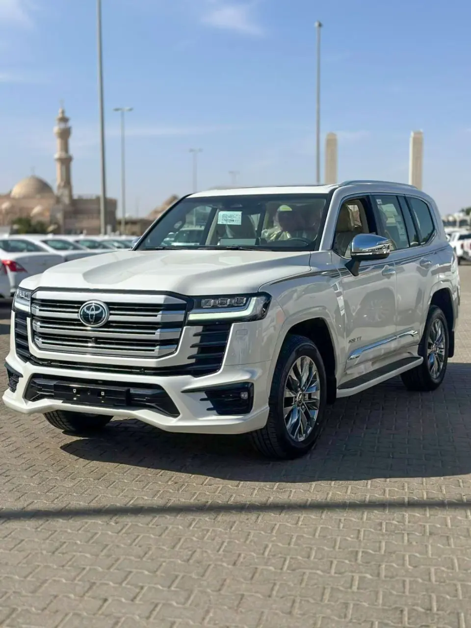 Toyota Land Cruiser VXR 2026