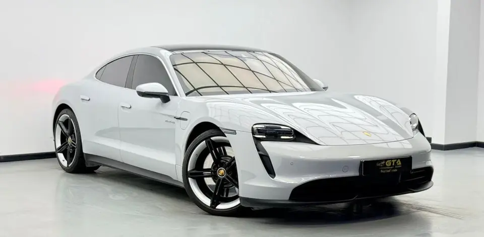 Porsche Taycan 4S 2022