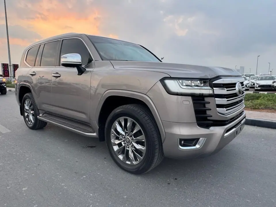 Toyota Land Cruiser VXR 2022