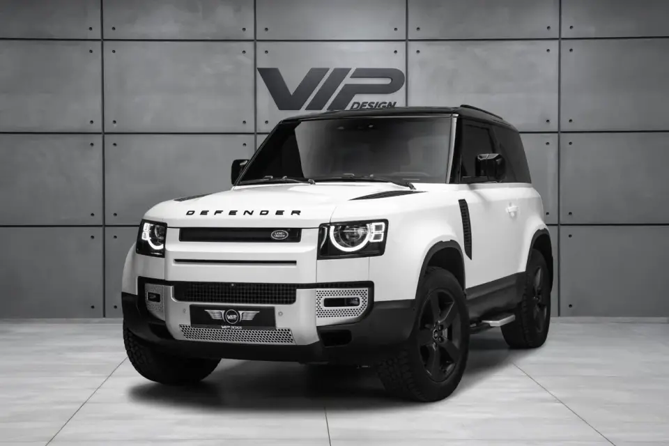 Land Rover Defender 2023