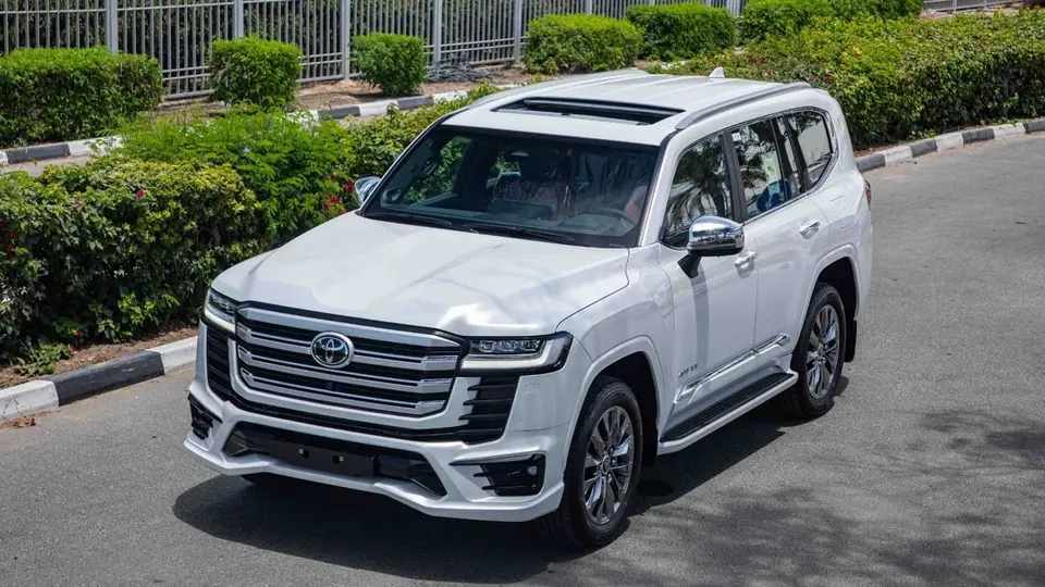 Toyota Land Cruiser VXR 2026