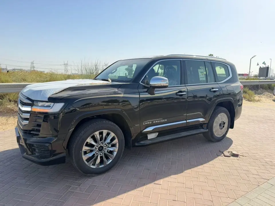 Toyota Land Cruiser VXR 2026