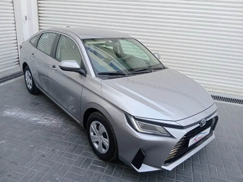 Toyota Yaris E 2023
