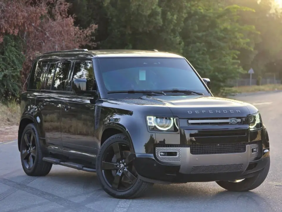 Land Rover Defender 110 HSE P400 2025
