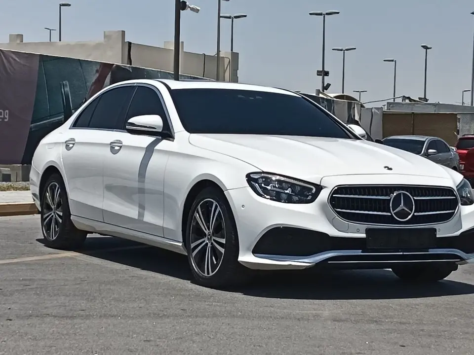 Mercedes-Benz E250 STANDARD 2021