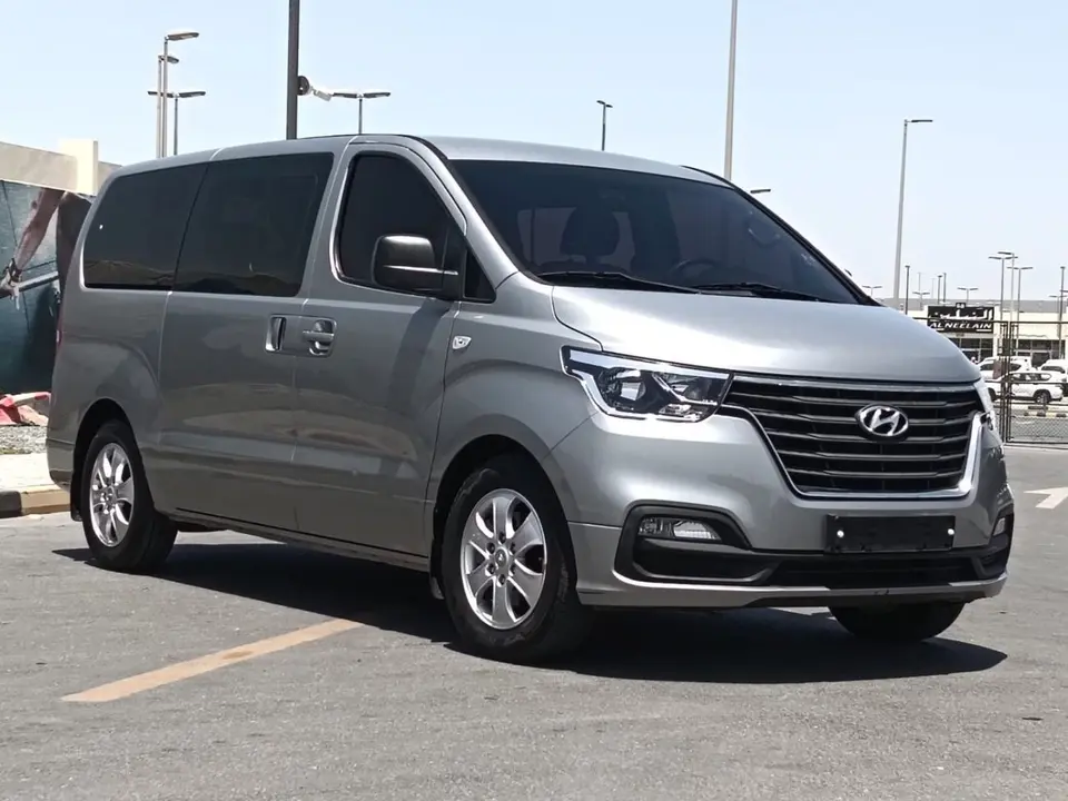 Hyundai H-1 2020