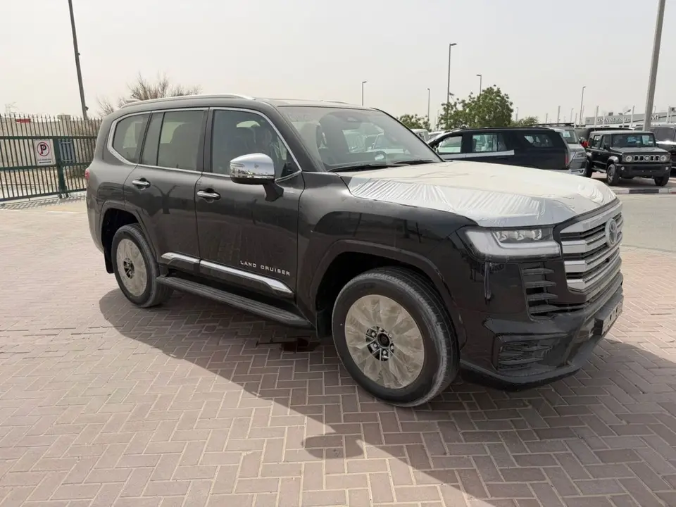 Toyota Land Cruiser VXR 2026