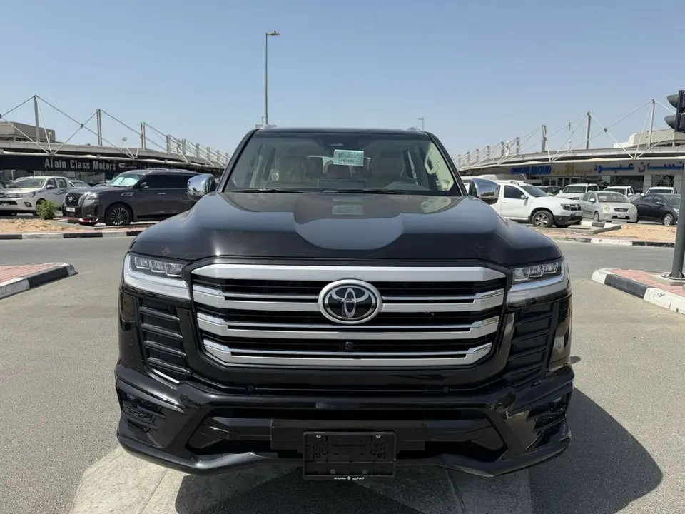 Toyota Land Cruiser VXR 2026