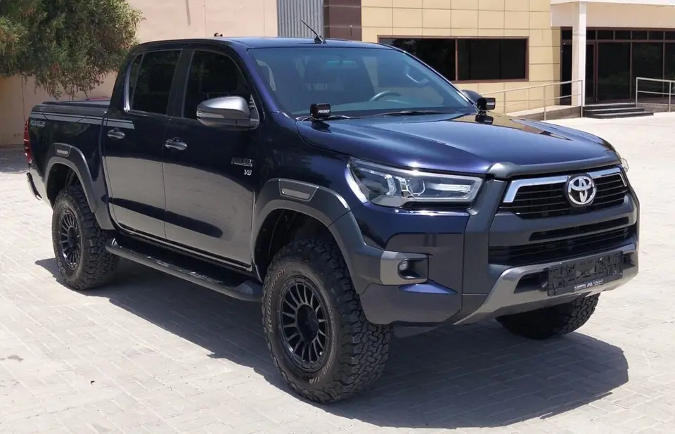 Toyota Hilux ADVENTURE 2021