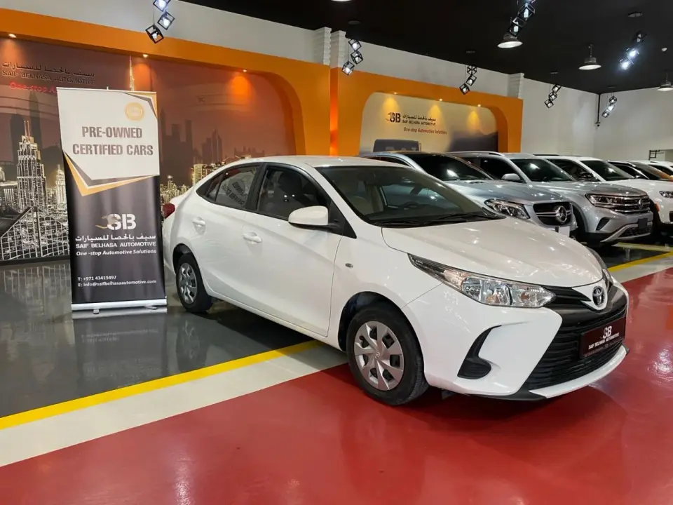 Toyota Yaris E 2022