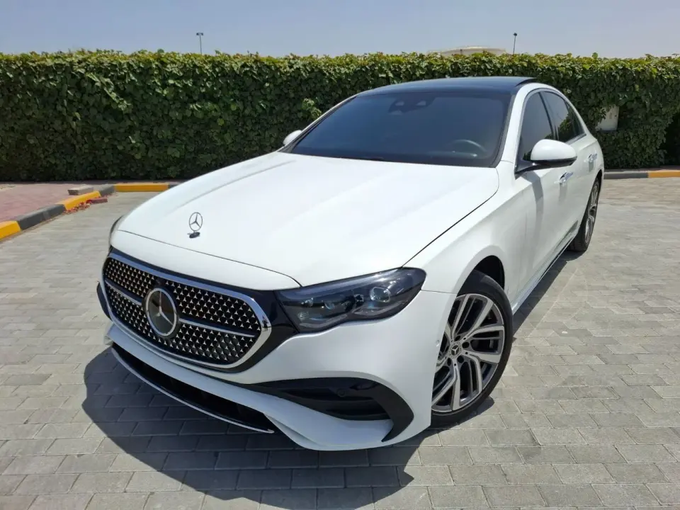Mercedes-Benz E220 2025