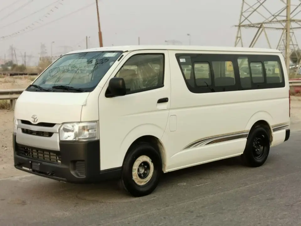 Toyota Hiace DLS - STANDARD ROOF 2022