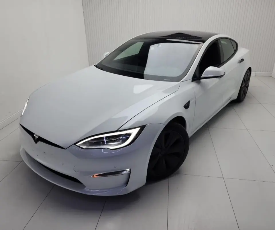 Tesla Model S PLAID 2022
