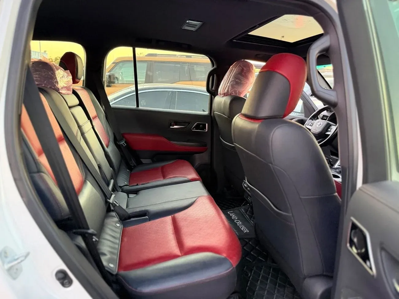 Toyota Land Cruiser GR SPORT 2022 — фото 16