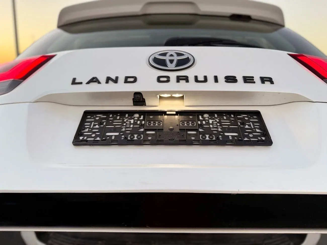 Toyota Land Cruiser GR SPORT 2022 — фото 10