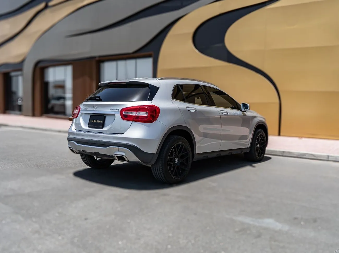 Mercedes-Benz GLA250 AMG 2020 — фото 4