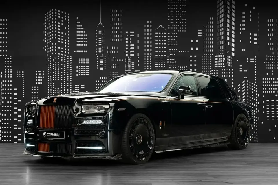 Rolls-Royce Phantom EWB 2023