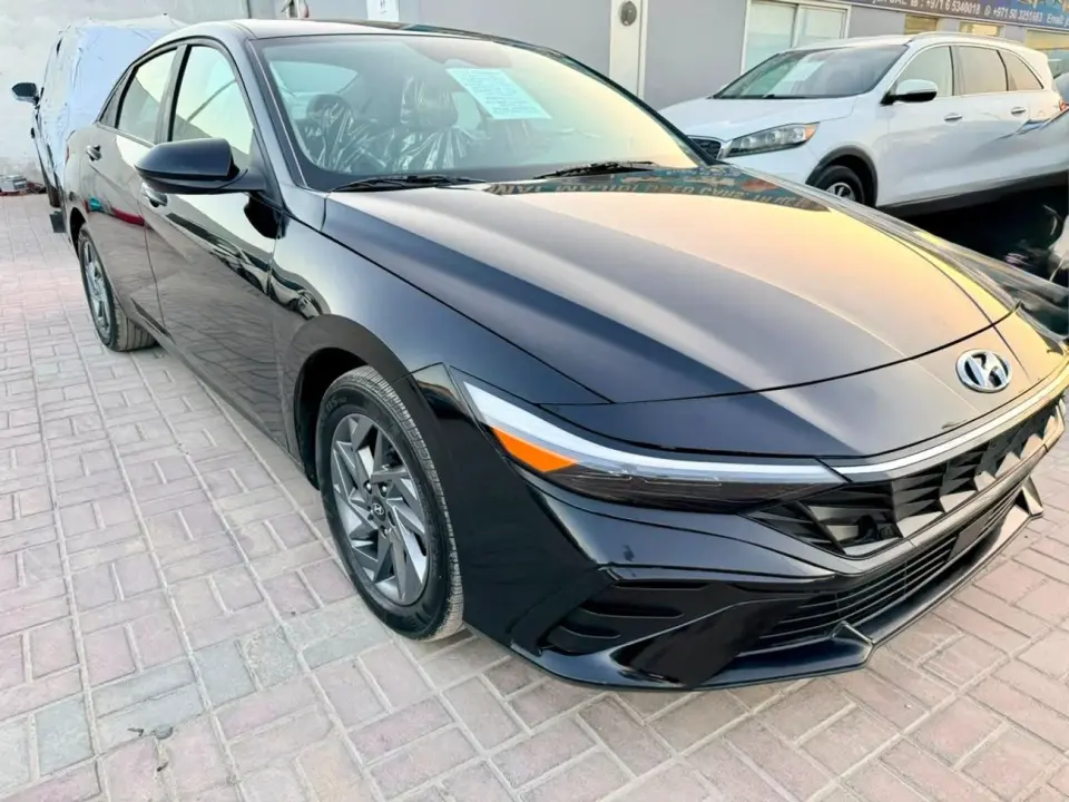 Hyundai Elantra SEL 2024