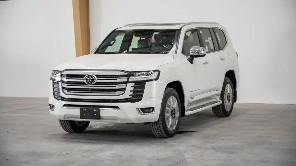 Toyota Land Cruiser VXR 2026