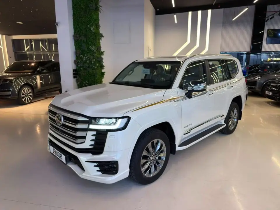 Toyota Land Cruiser VXR 2026
