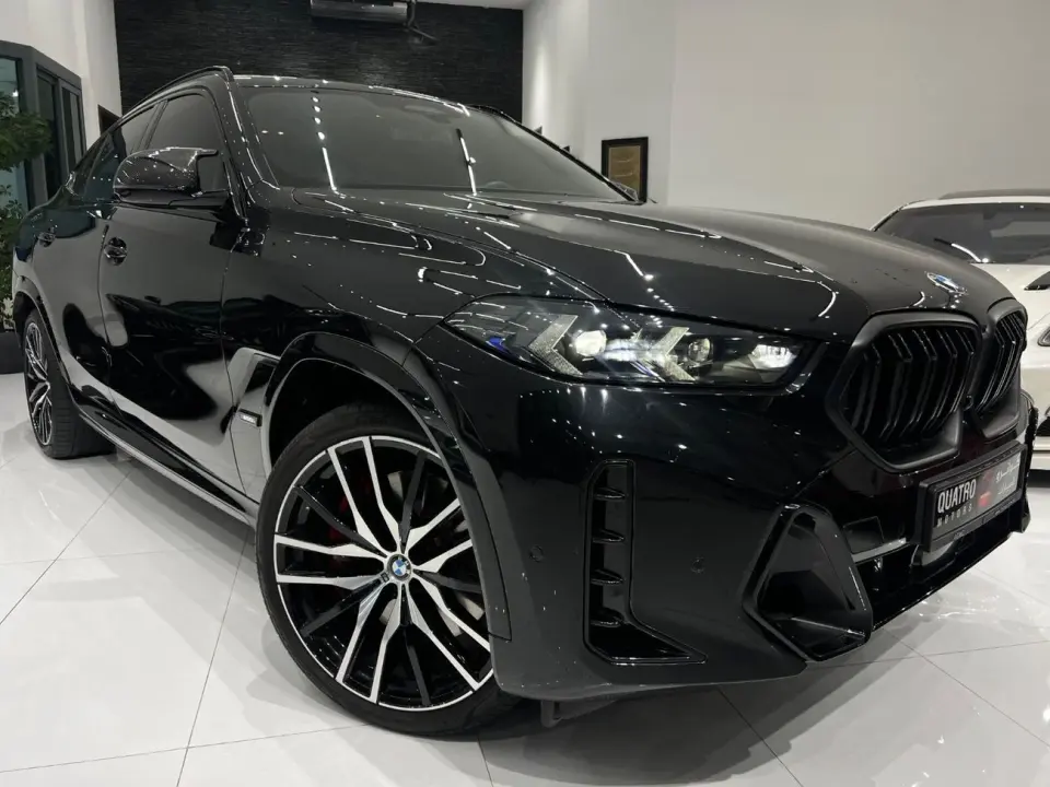 BMW X6 M60i LUXURY 2025