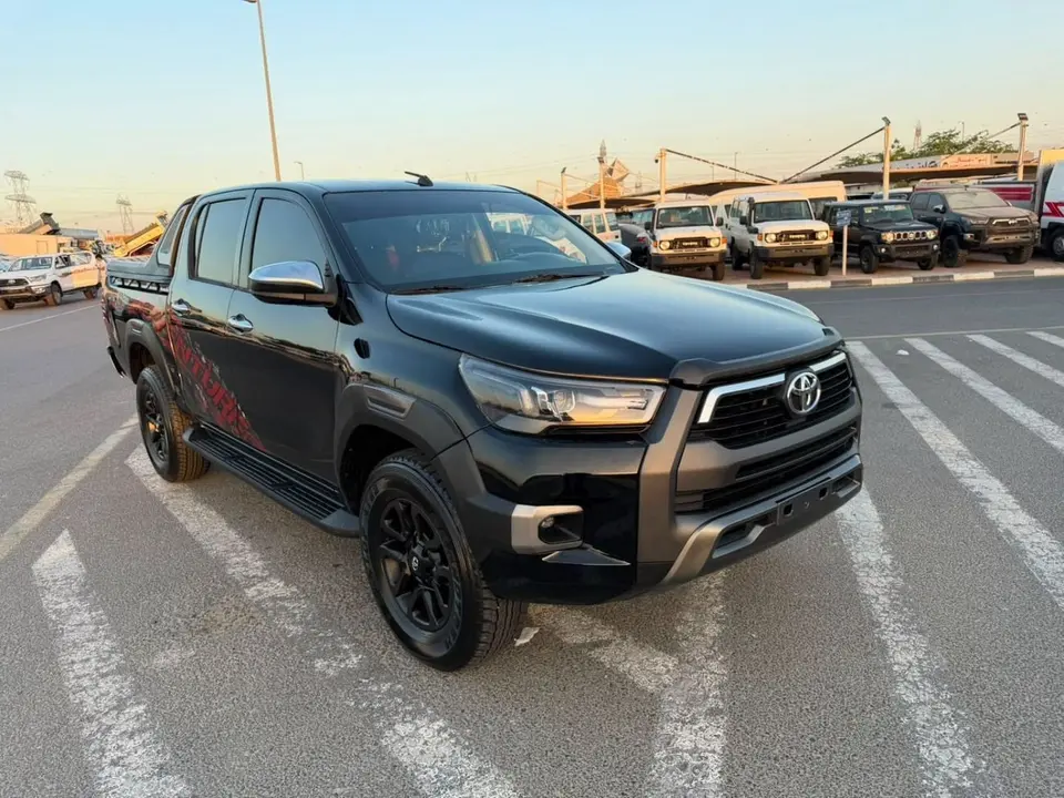 Toyota Hilux ADVENTURE 2021
