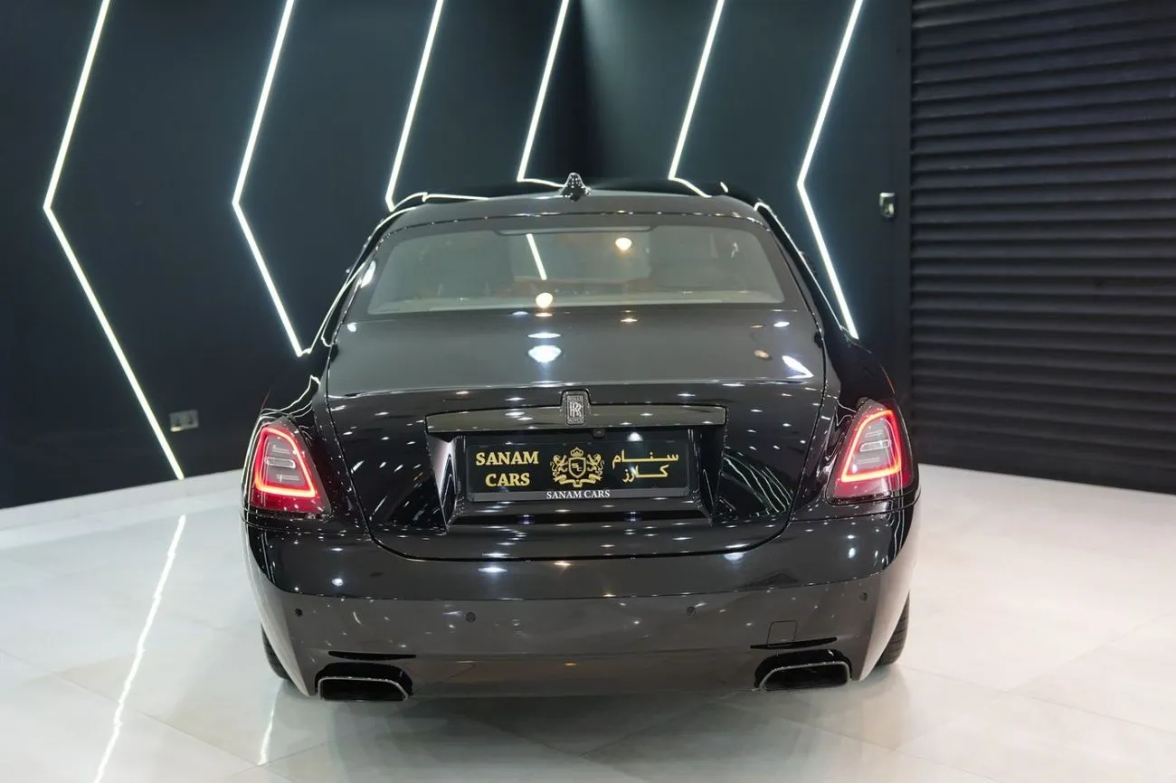 Rolls-Royce Ghost Black Badge 2024 — фото 18