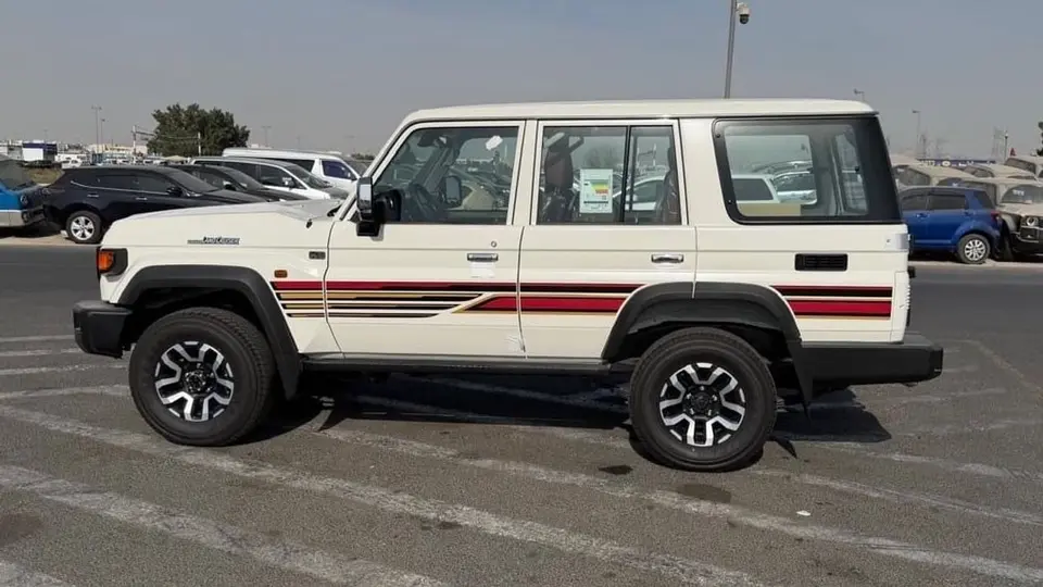 Toyota Land Cruiser 70 2025