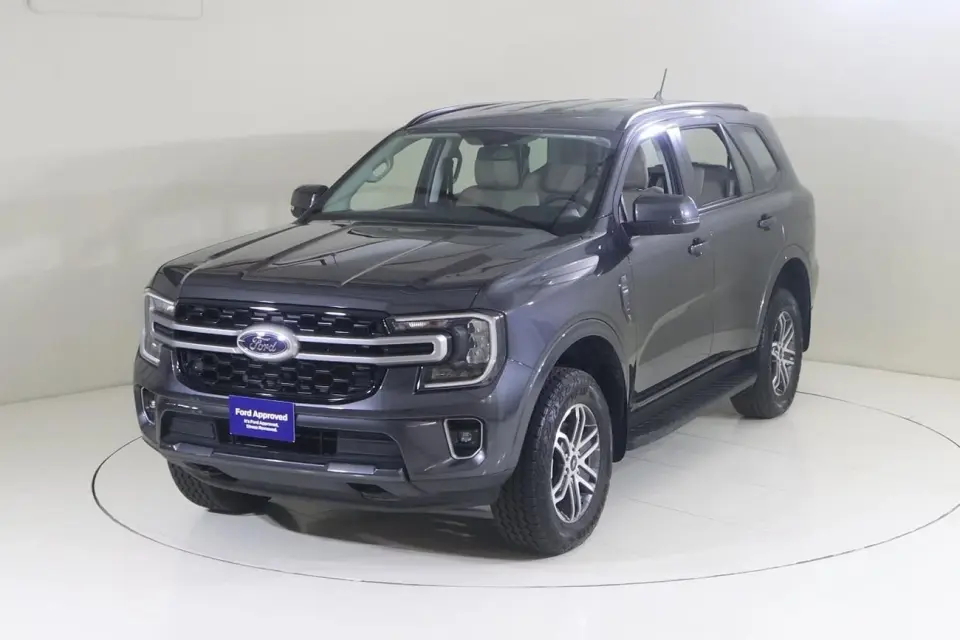 Ford Everest XLT 2024
