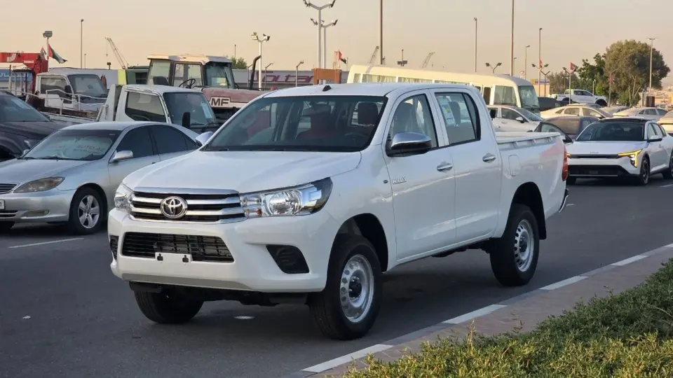Toyota Hilux DLX 2026
