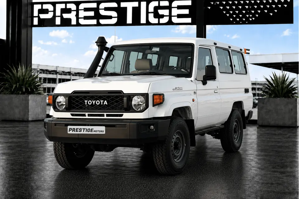 Toyota Land Cruiser LC78 Base 2025
