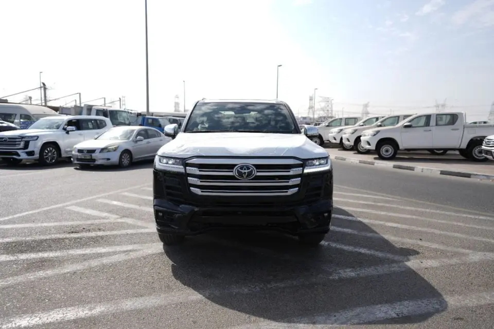 Toyota Land Cruiser VXR 2026