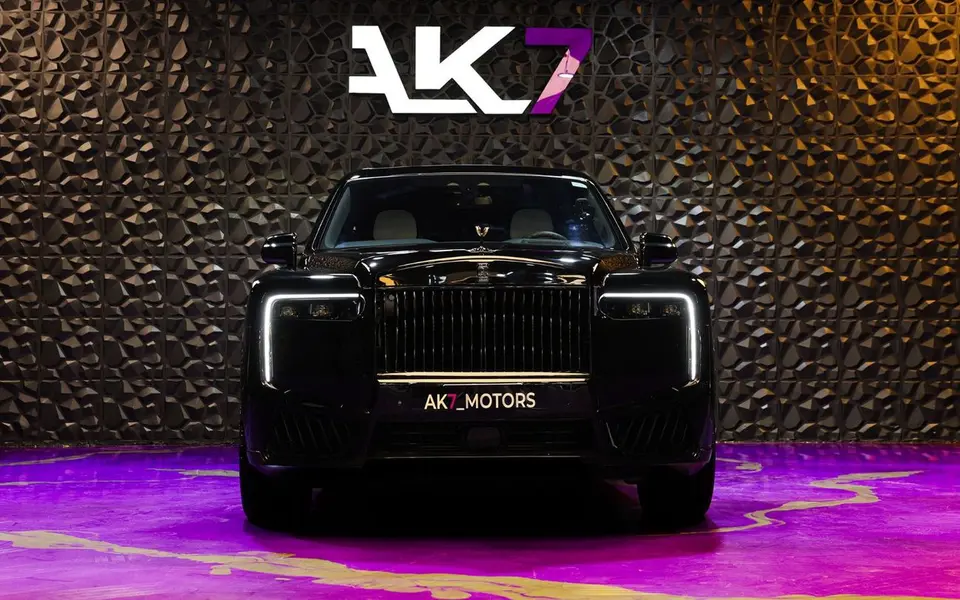 Rolls-Royce Cullinan BLACK BADGE 2023