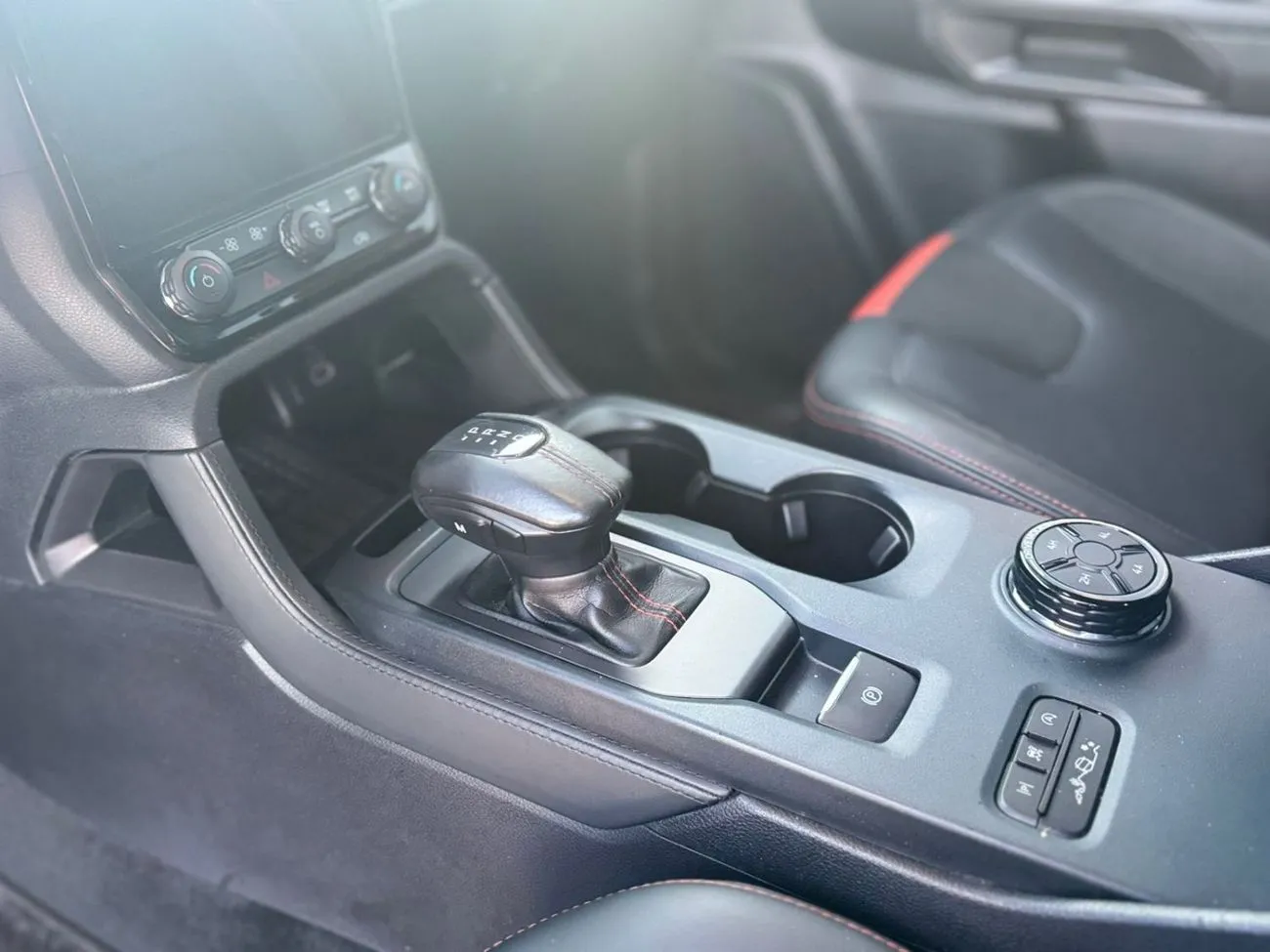 Ford Ranger RAPTOR 2023 — фото 11